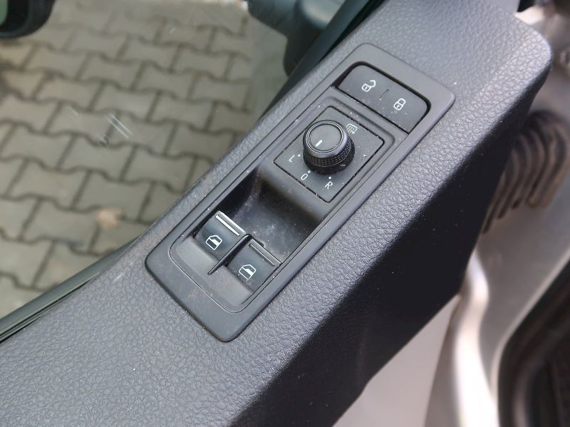 Volkswagen Transporter (2019) T6 2.0TDI 150KW - fotka 25 z 25