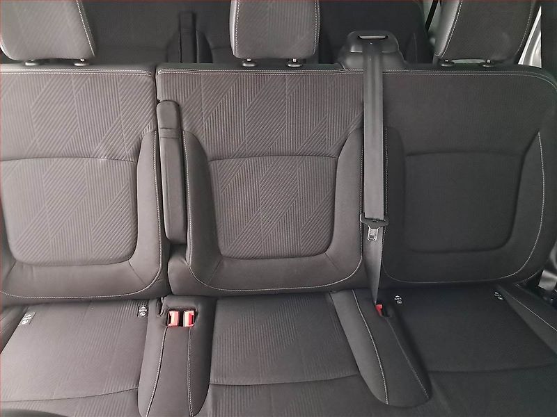 Renault Trafic (2016) 1.6 dCi, Bus, 8Míst, ČR, 1Maj - fotka 10 z 19