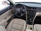 Škoda Superb (2014) Elegance 2.0 TDI, Navi, Xenony - náhled 7