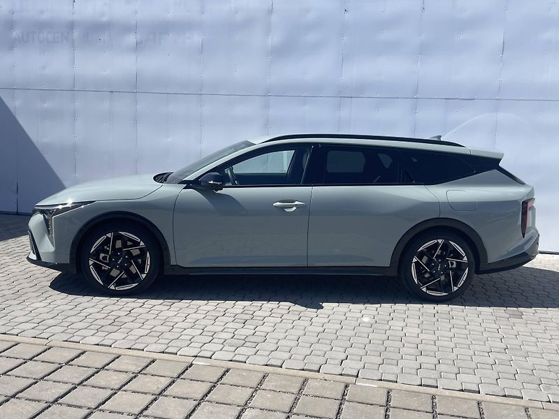 Kia K4 (2026) GT-LINE 7DCT 1,6 T-GDi - fotka 3 z 6