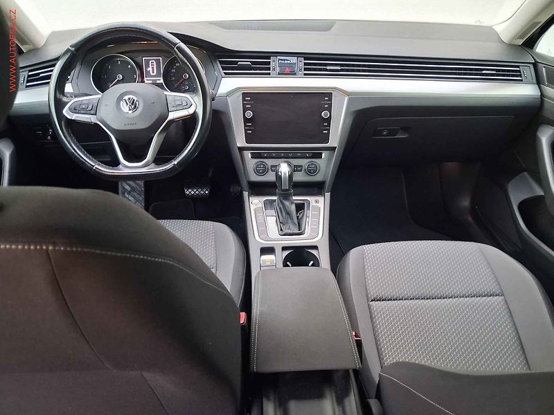 Volkswagen Passat (2019) 1.6TDi, DSG, LED - fotka 8 z 16