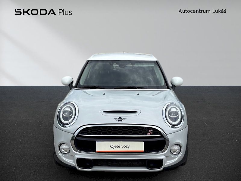 Mini Cooper (2018) S 141 kW 5 dveří - fotka 4 z 26