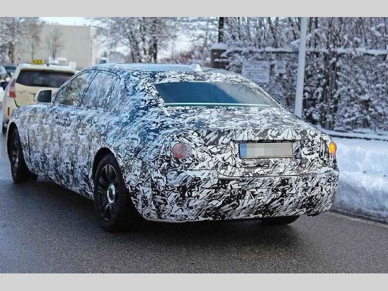 Zamaskovaný Rolls-Royce Ghost