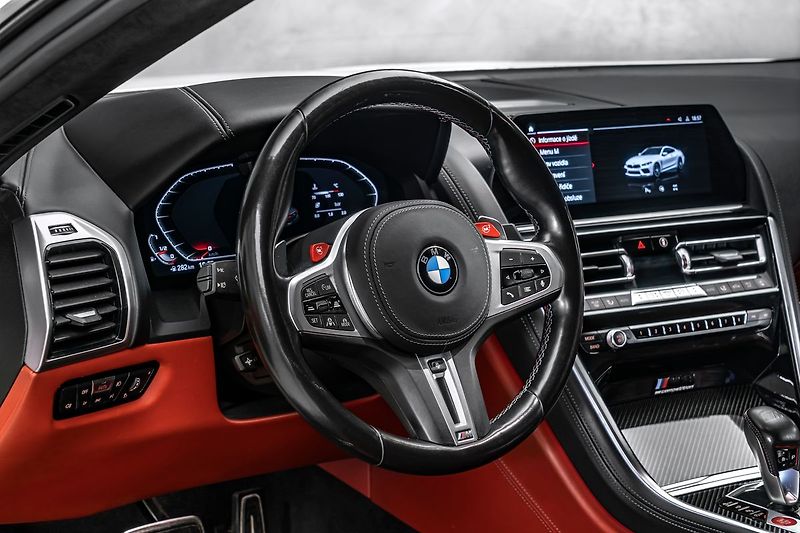 BMW M8 - fotka 20 z 26
