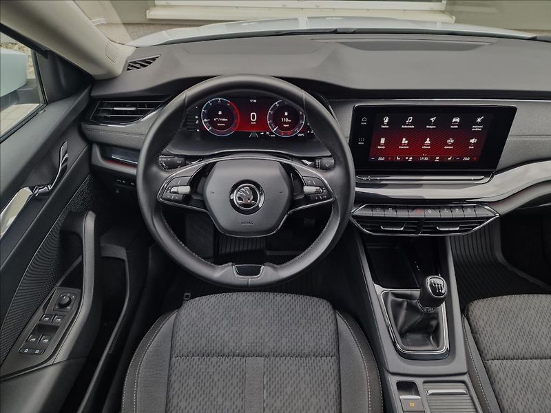 Škoda Octavia 2.0TDI Style, původ ČR,1.Maj. - fotka 12 z 50