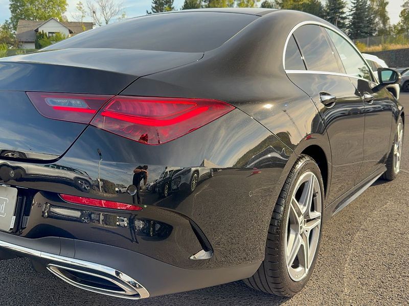 Mercedes-Benz CLA 200 d AMG Style - fotka 12 z 37
