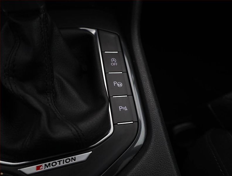 Volkswagen Tiguan (2022) Elegance 2.0 TDI, digi klima - fotka 13 z 21