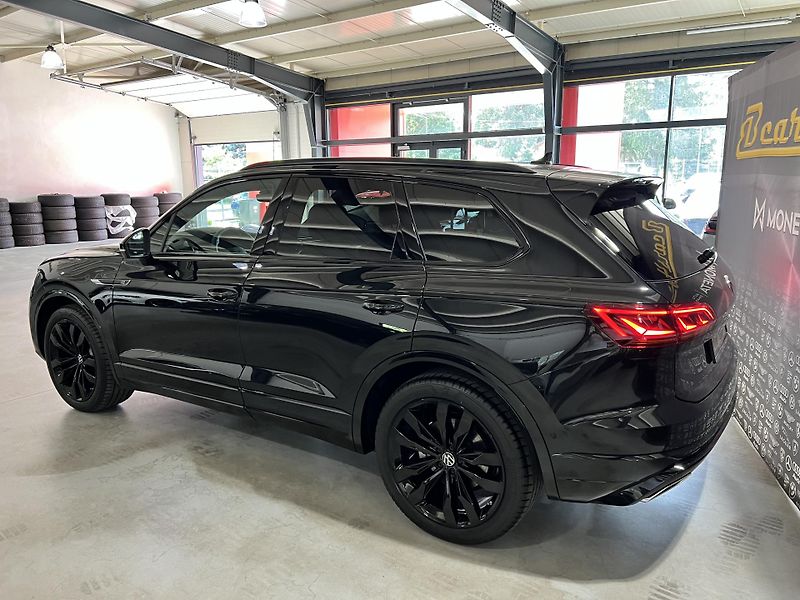 Volkswagen Touareg (2024) 3.0 TDI 210kW R-LINE EXCLUSIVE - fotka 7 z 56