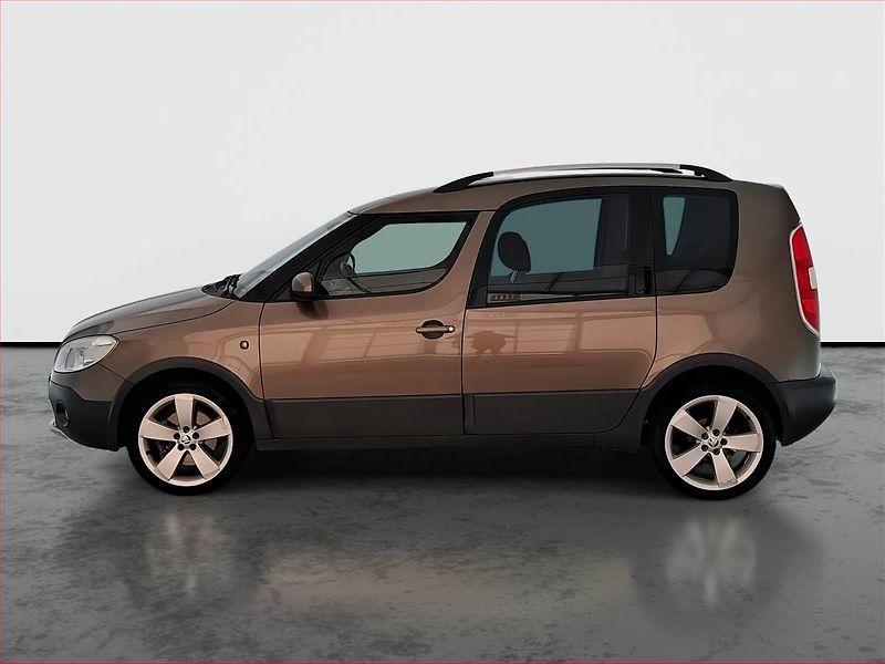 Škoda Roomster (2014) Scout 1.2 TSI, Automat - fotka 3 z 16
