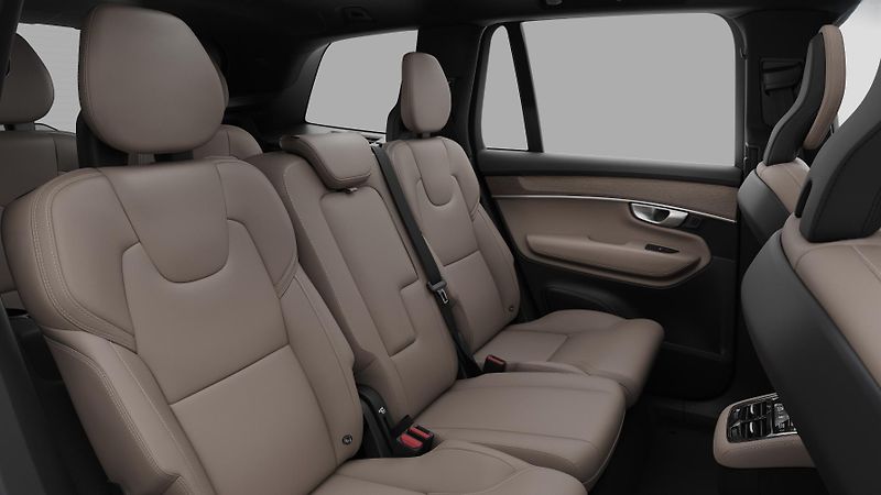 Volvo XC90 (2026)  B5 AWD PLUS DARK - fotka 11 z 13