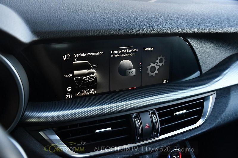 Alfa Romeo Stelvio 2.2D 16V 154kW Veloce AT8-Q4 - fotka 31 z 51