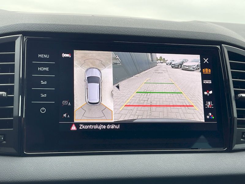 Škoda Karoq (2024) 2.0 TDI 110kW SportLine Exclus - fotka 16 z 35