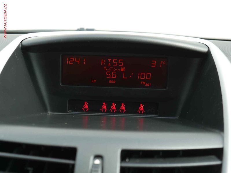 Peugeot 207 (2012) 1.4 HDi, AC, STK4/28 - fotka 13 z 16