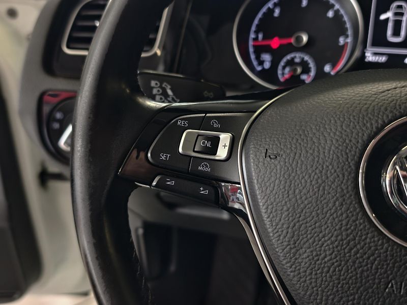 Volkswagen Golf VARIANT 1.6 TDi HIGHLINE, ČR   - fotka 16 z 21