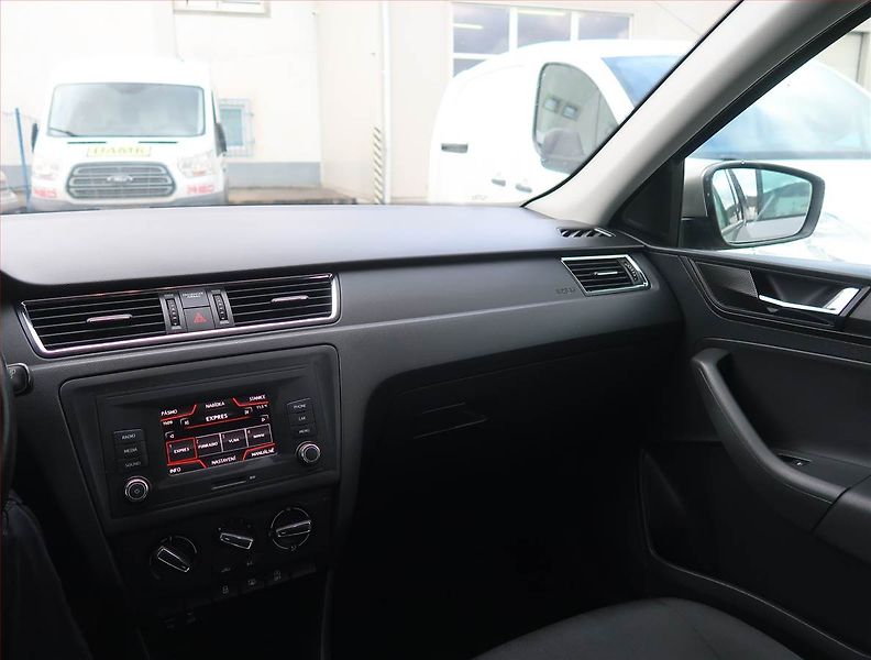 Seat Toledo (2018) 1.0 TSI, Tempomat - fotka 8 z 16