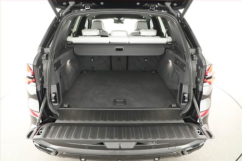 BMW X5 (2024) xDrive40i, Vzduch, H/K,Tažné - fotka 11 z 21