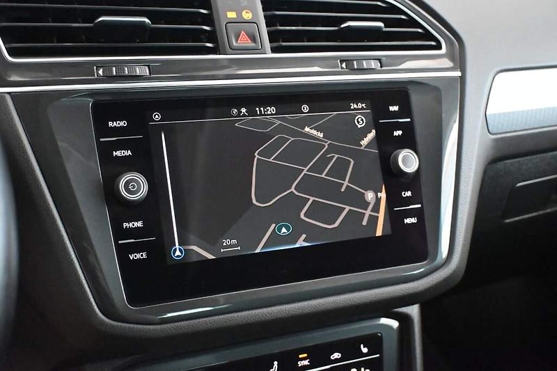 Volkswagen Tiguan (2023) 2.0 LIFE DSG LED ACC Tažné TDI - fotka 17 z 35