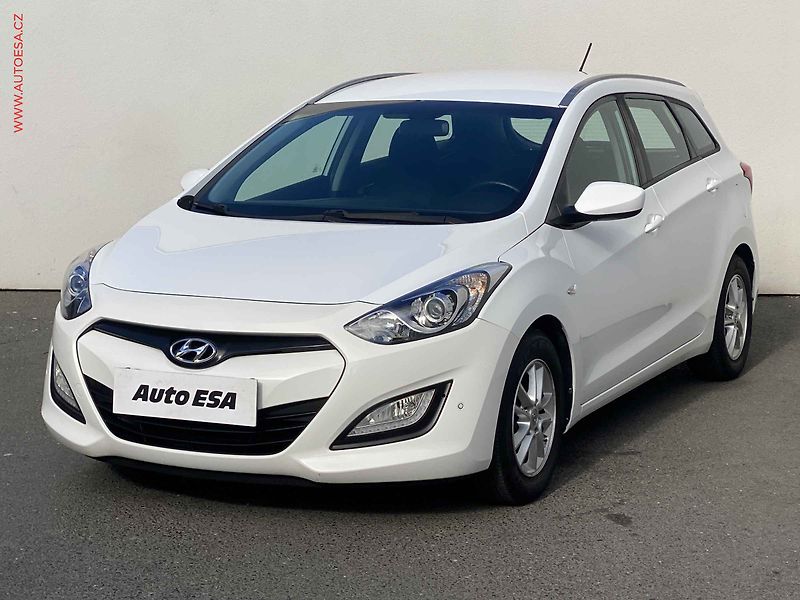 Hyundai i30 (2017) 1.6GDi, ČR, AC, temp - fotka 3 z 16