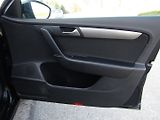 Volkswagen Passat (2011) 1.6 TDI 77kW - náhled 27
