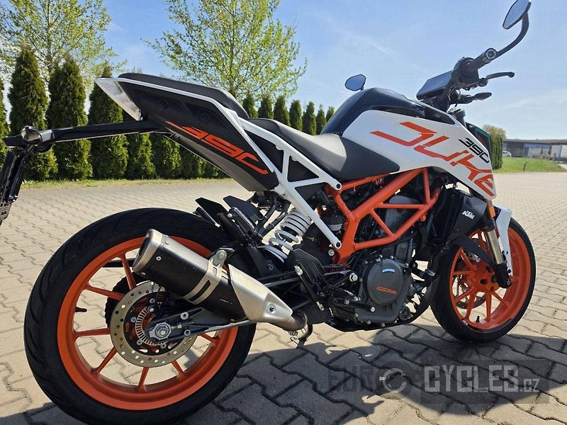 KTM 390 Duke (2020) - fotka 3 z 10