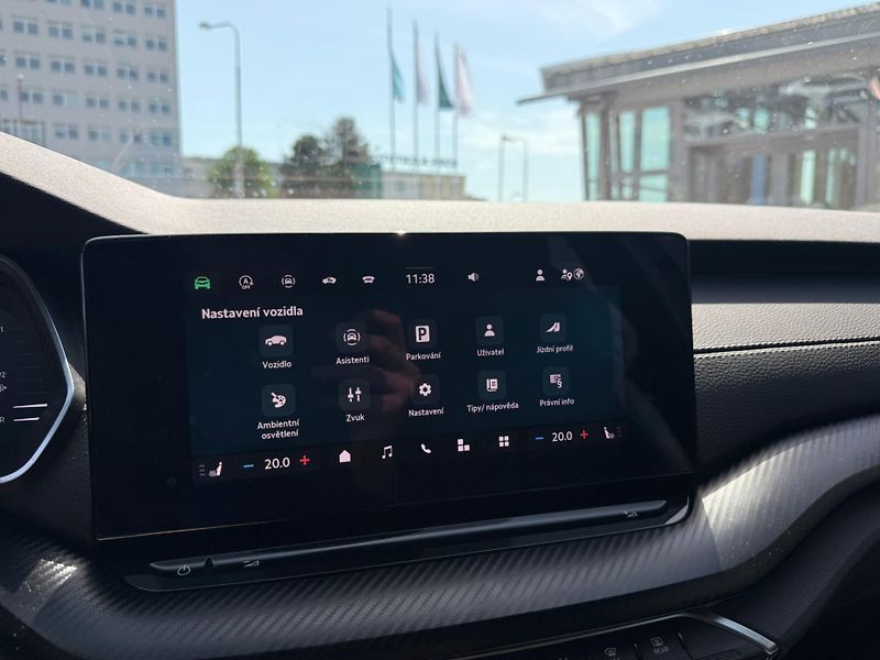 Škoda Octavia Sportline 2.0 TDI 110kw DSG Co - fotka 13 z 26