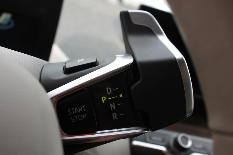 BMW i3 (2017) s 135kW Harman Kardon - fotka 18 z 36