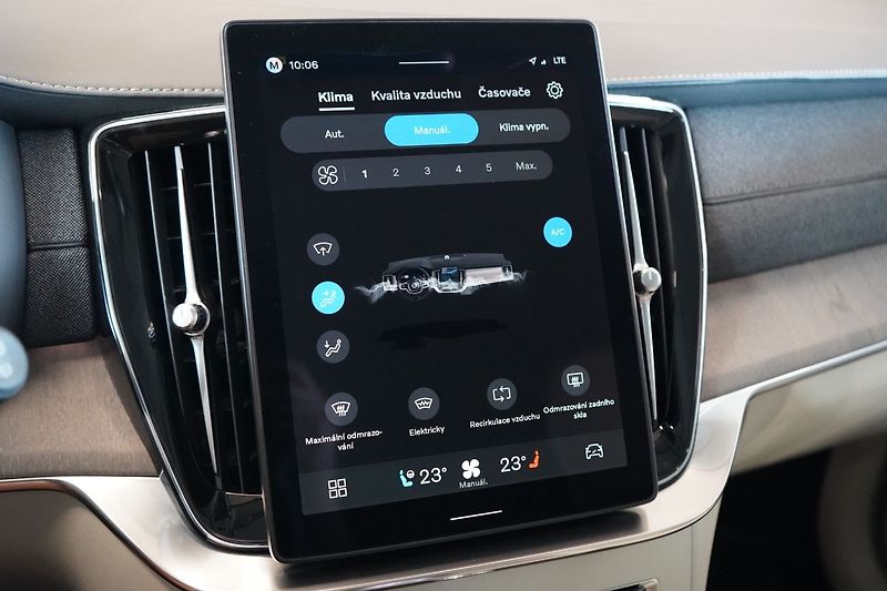 Volvo XC90 B5 PLUS Bright Vzduch, 360° - fotka 28 z 50