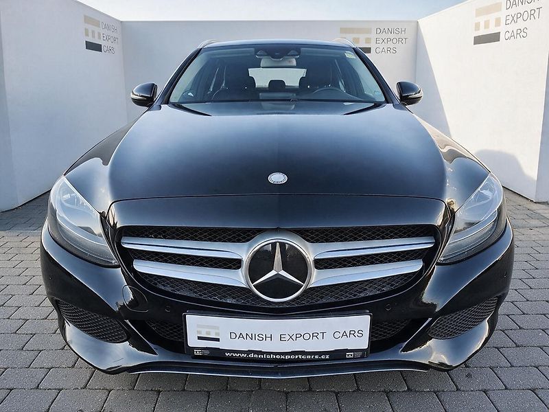 Mercedes-Benz Třídy C (2016) C220D 125kW 4MATIC 7G AIRMATIC - fotka 2 z 50