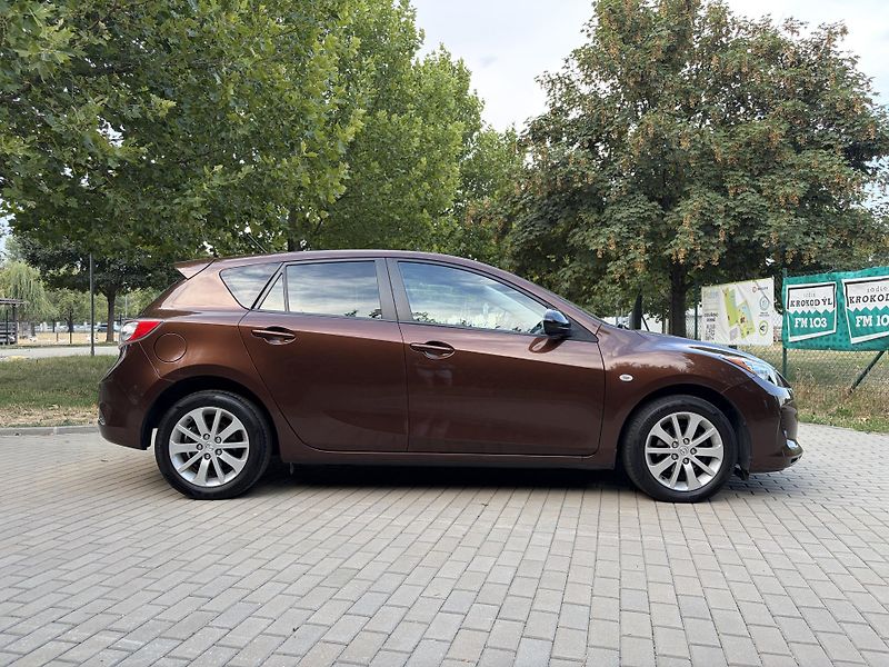 Mazda 3 1.6 Kenko - fotka 12 z 30