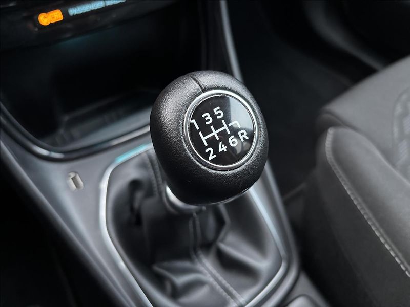 Ford Puma 1,0 EcoBoost Mhev Titanium - fotka 27 z 35