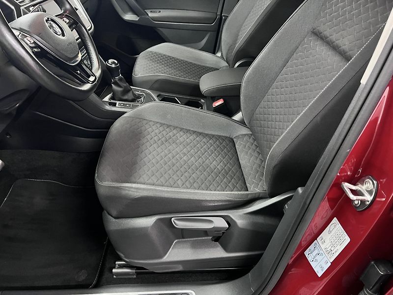 Volkswagen Tiguan 1.5 TSI 110 kW, Manuál - fotka 12 z 46