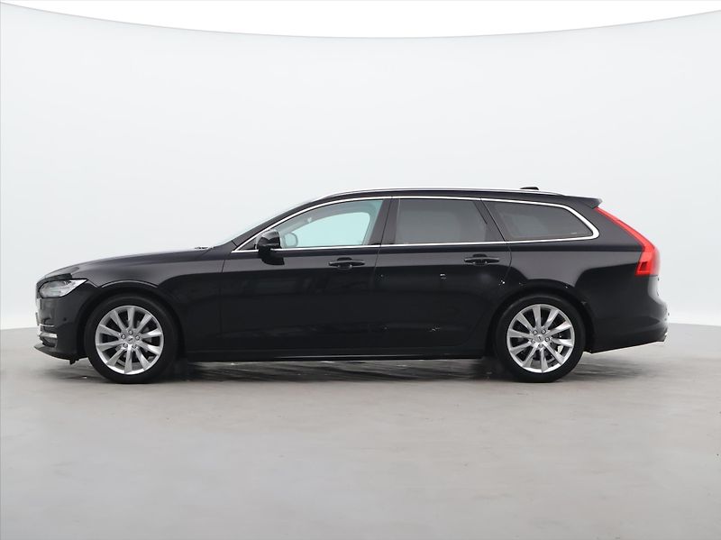 Volvo V90 2,0 D4 140kW Drive-E Momentum - fotka 4 z 35