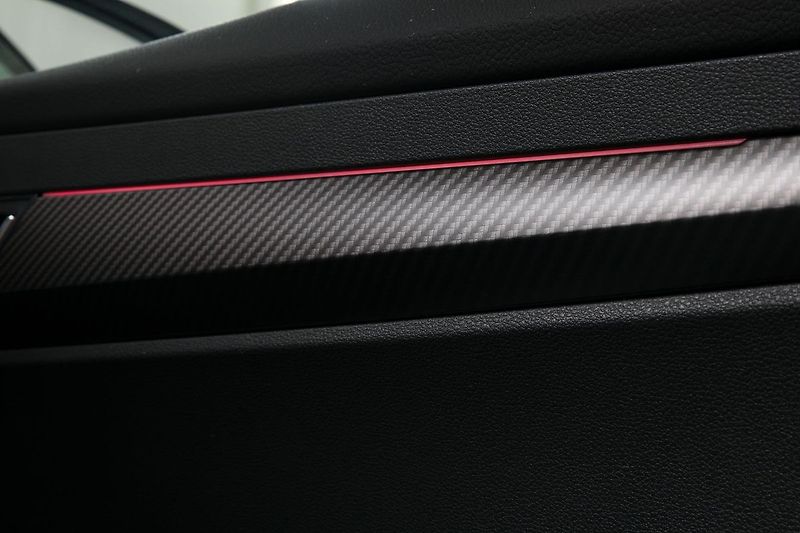 Škoda Karoq 2.0TSI 140kW DSG 4x4 Sportline - fotka 23 z 43