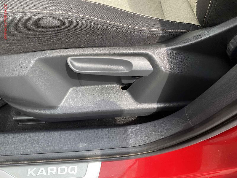 Škoda Karoq (2019) 1.0TSi, Style, DSG, +kola - fotka 14 z 20
