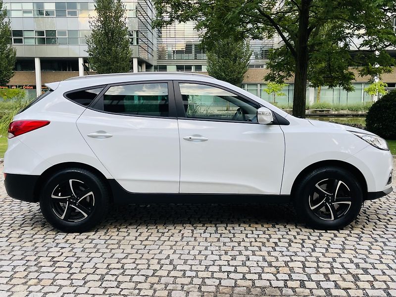Hyundai ix35 2.0i 4x4 1MAJIITEL KAMER TAŽNÉ - fotka 11 z 46