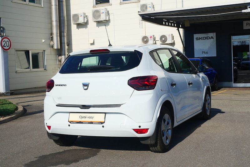 Dacia Sandero - fotka 2 z 6