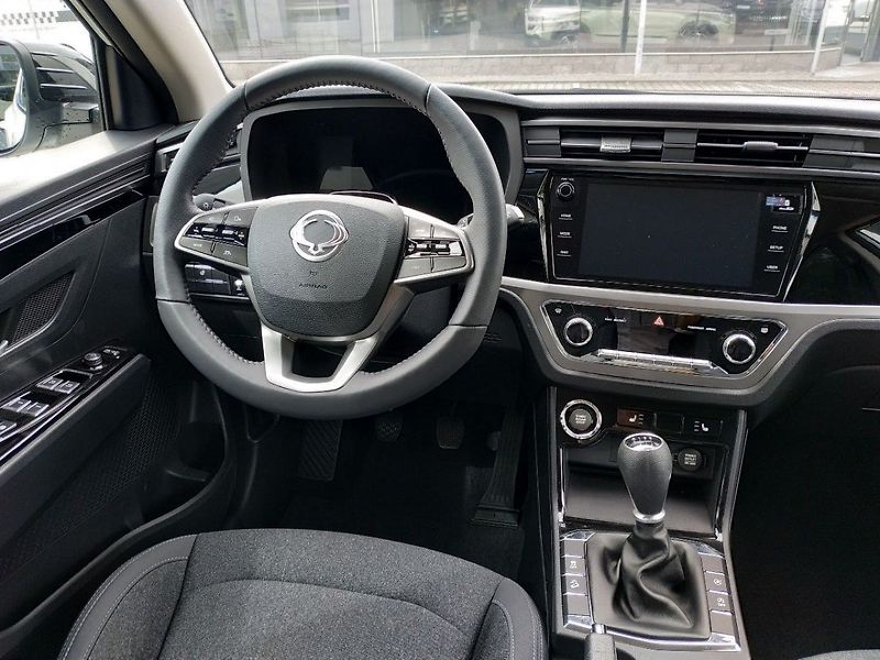 KGM Korando 1.5T, SMART,2WD, MT, SKLADEM - fotka 16 z 36