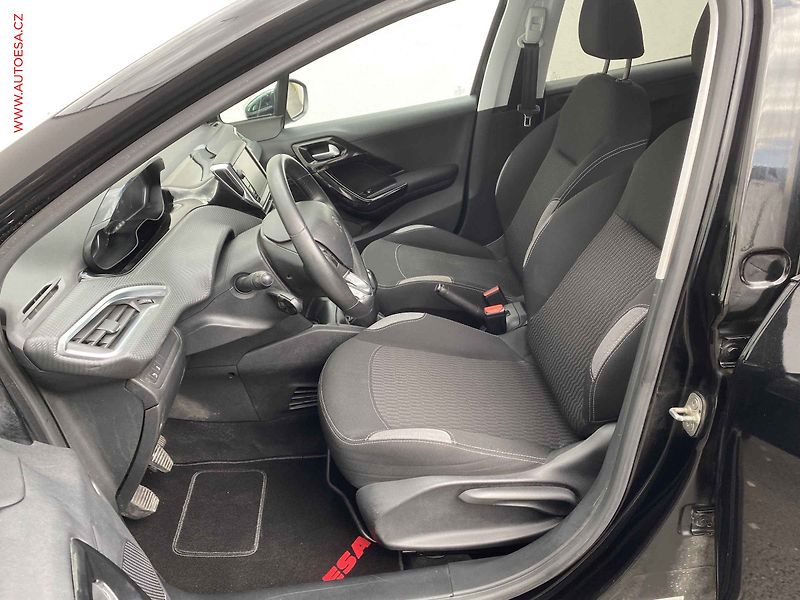 Peugeot 208 (2016) 1.2 PT, Style, park. čidla - fotka 9 z 16
