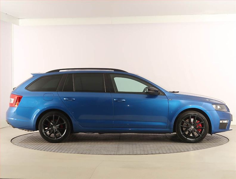 Škoda Octavia (2016) RS 2.0 TSI, Kůže, Bi-Xenony - fotka 6 z 25