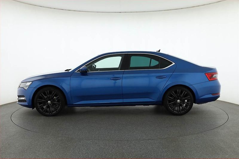 Škoda Superb (2022) 1.5 TSI - fotka 3 z 21