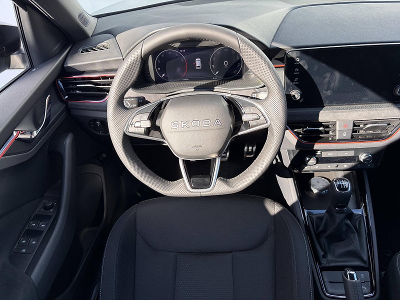 Škoda Kamiq (2026) Dynamic 6MP 1,0TSI - fotka 4 z 6