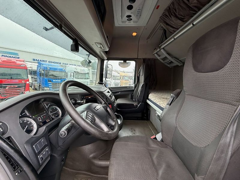 DAF XF460 EURO 6 - fotka 12 z 16