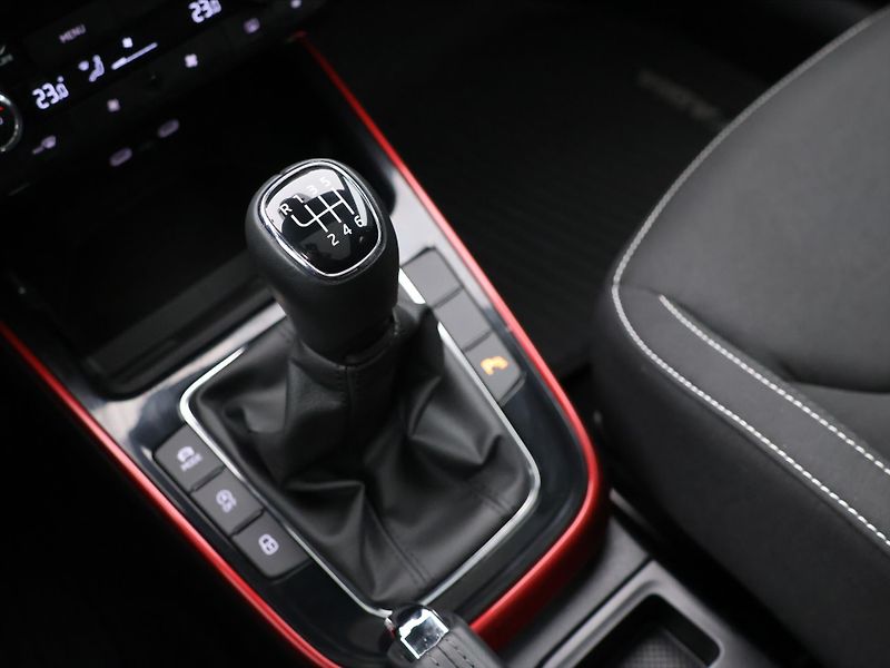 Škoda Fabia 1,0 TSI 85kW CZ Monte Carlo - fotka 26 z 36