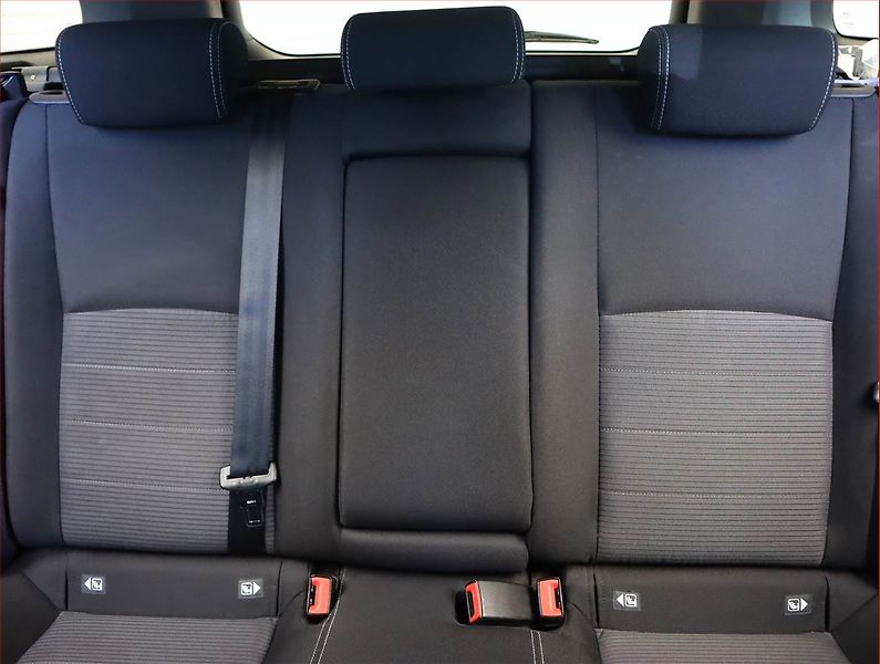 Toyota Avensis (2018) 1.8 Valvematic, Automat - fotka 10 z 20