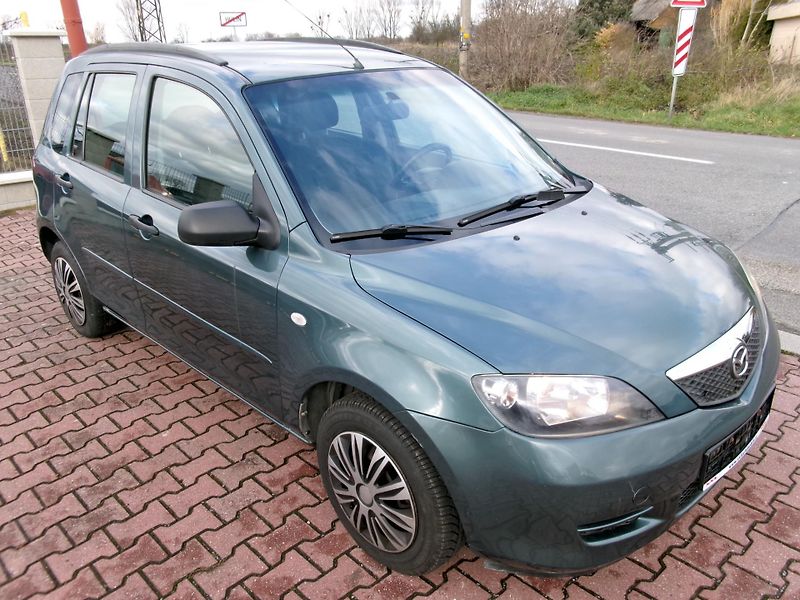 Mazda 2 1,4 D 50 KW 1 MAJITEL  - fotka 11 z 29