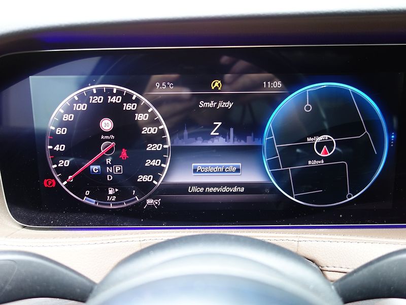 Mercedes-Benz Třídy S (2018) S560L*4M*AMG*EXCLUSIVE*MAX-VÝB - fotka 33 z 50