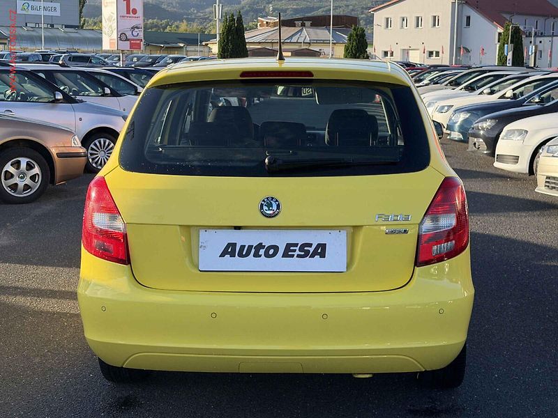 Škoda Fabia (2011) 1.2 TSI - fotka 5 z 16