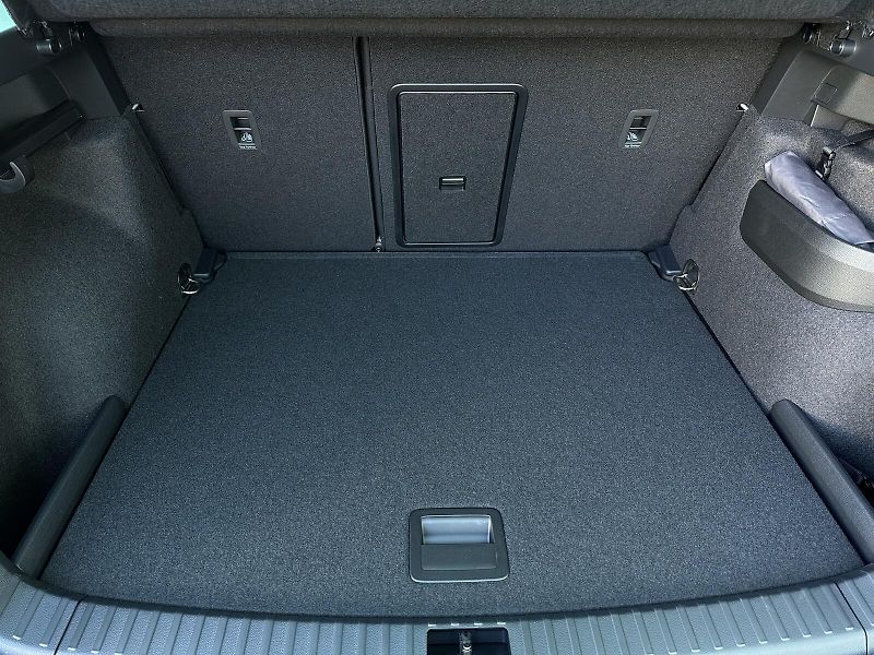 Škoda Karoq 1.5TSi DSG 150PS Matrix-LED V. - fotka 46 z 49