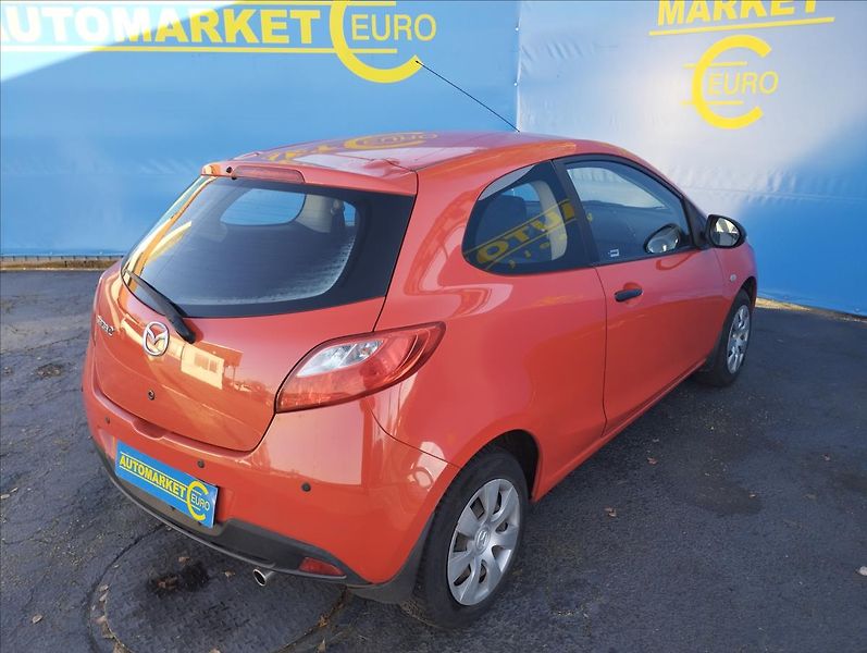 Mazda 2 1,3 55KW ČR, 100%KM - fotka 4 z 12