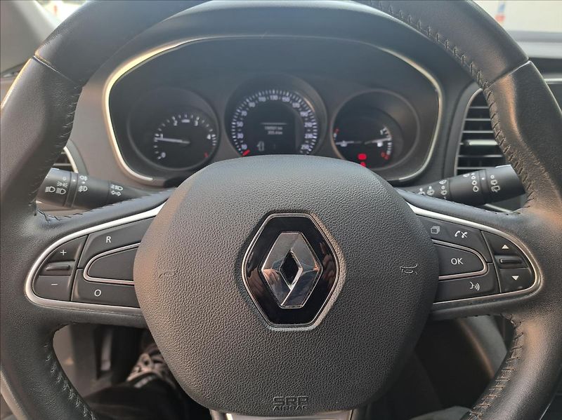 Renault Mégane 1,5 dCi - fotka 35 z 38
